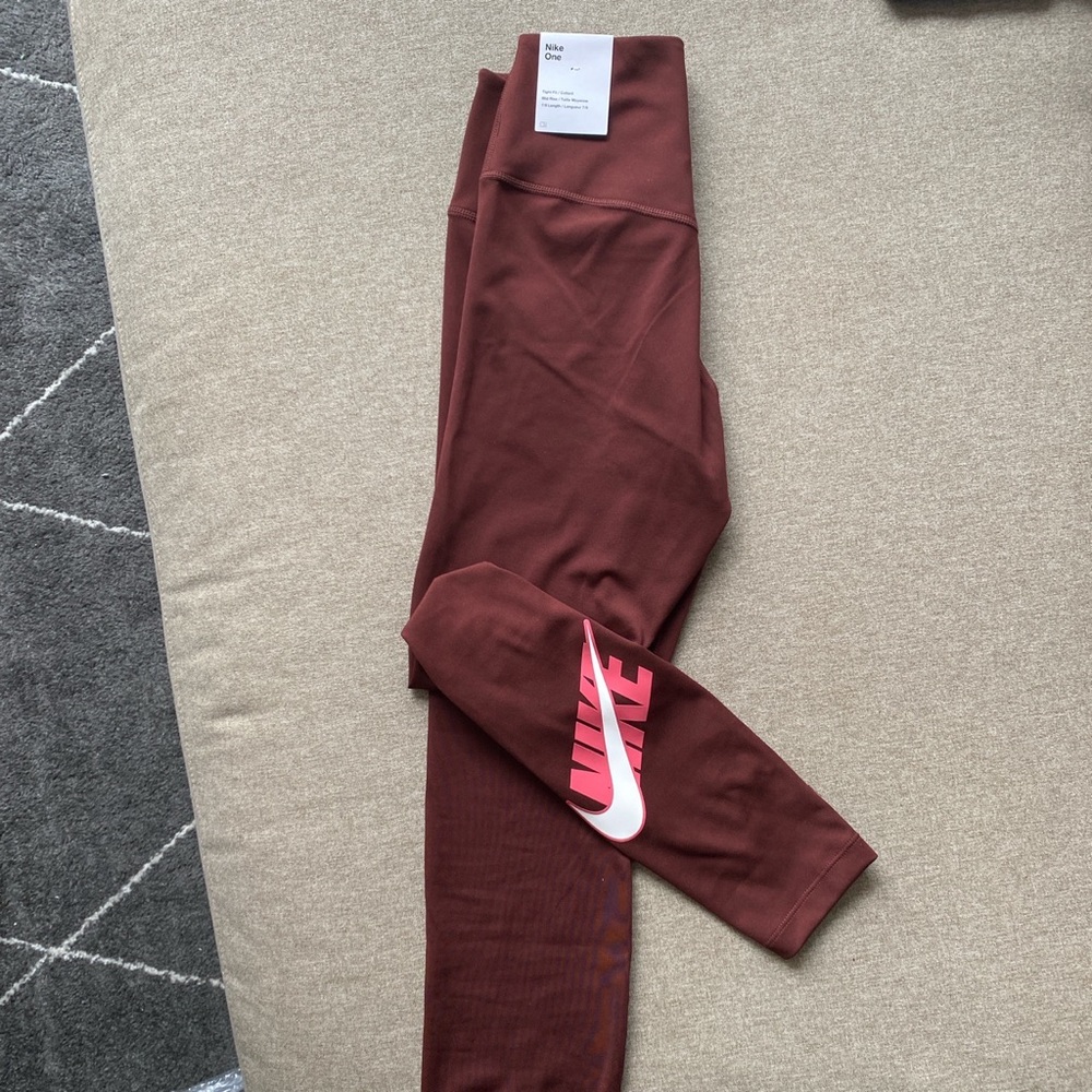 Brand new Nike leggings with tag